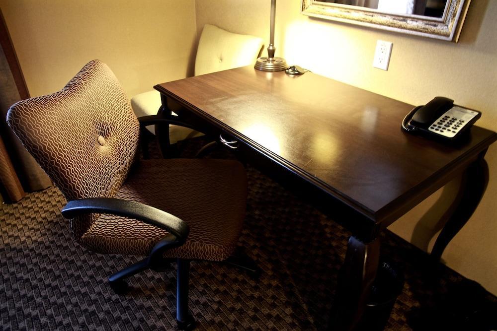 Hampton Inn & Suites Edmonton/West Dış mekan fotoğraf