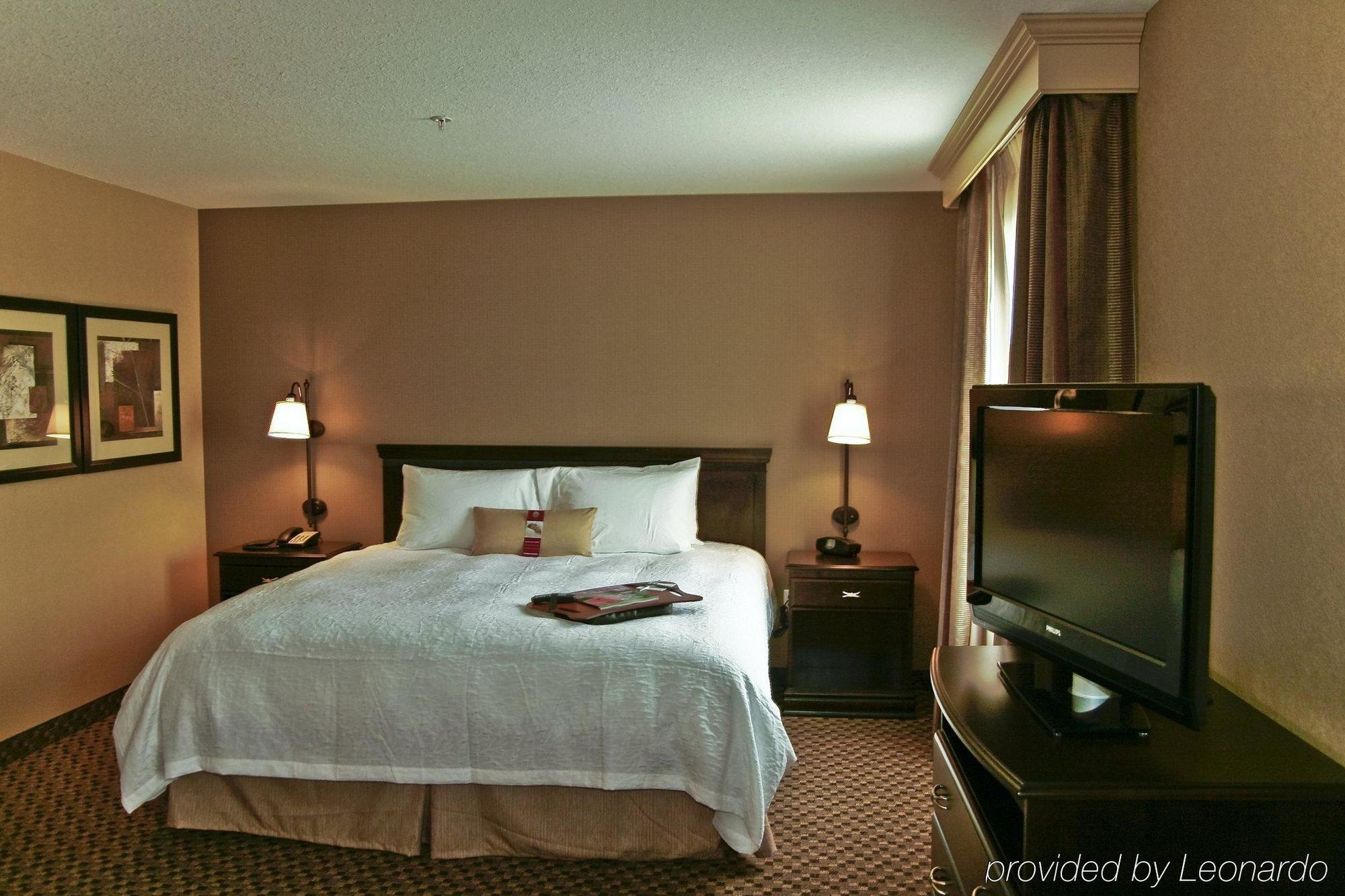 Hampton Inn & Suites Edmonton/West Oda fotoğraf