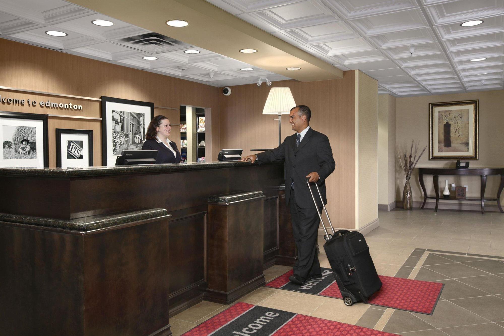 Hampton Inn & Suites Edmonton/West Dış mekan fotoğraf
